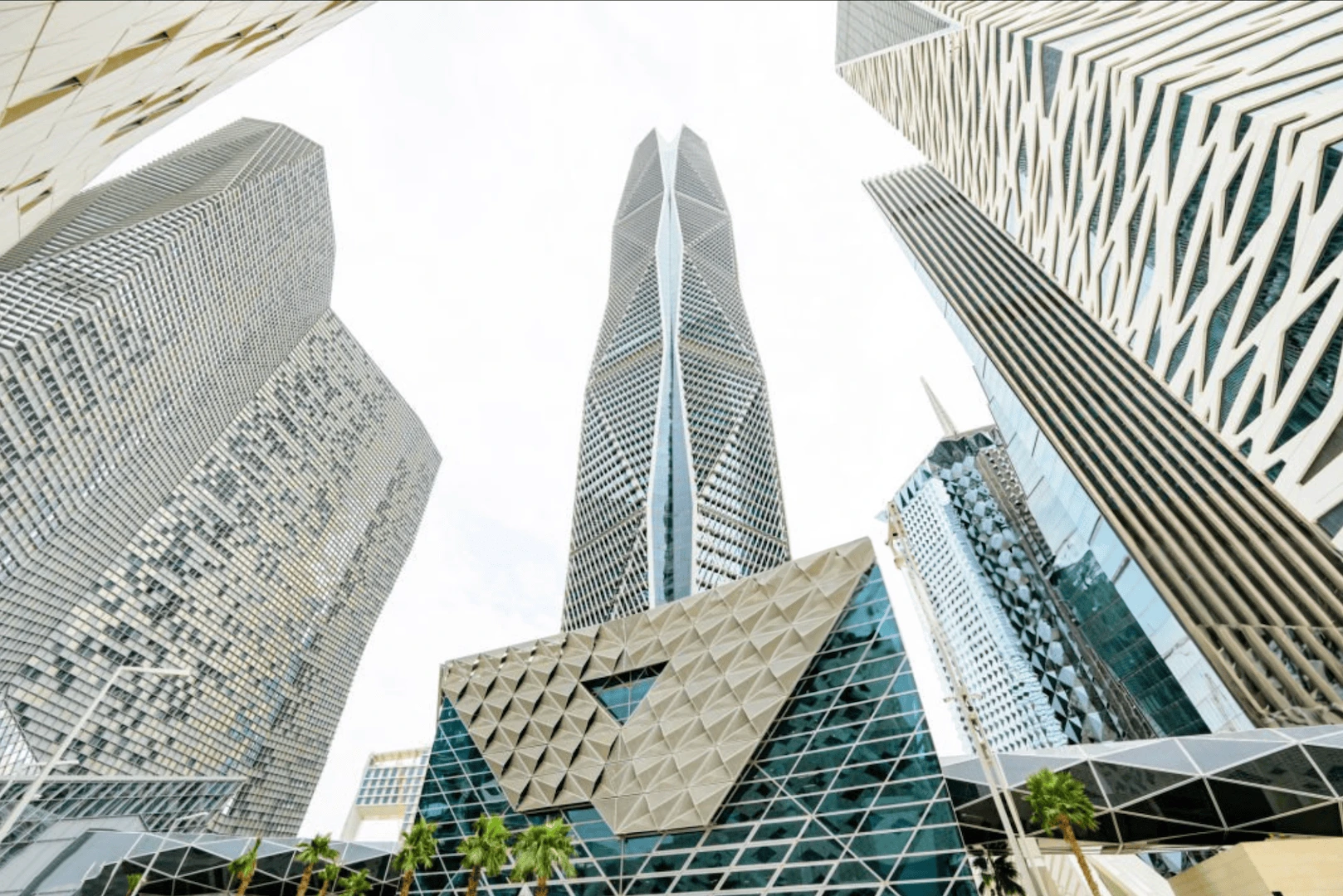Emran Saudi Al Omran Group | Building Saudi Arabia's future through family investment